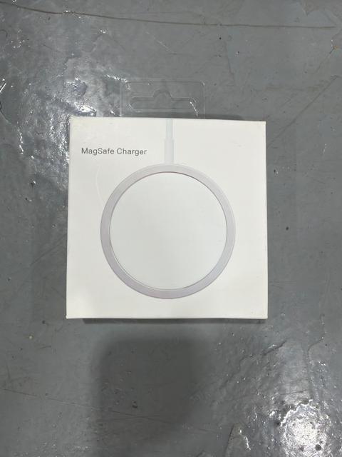 Magnetic Wireless Charging Pad